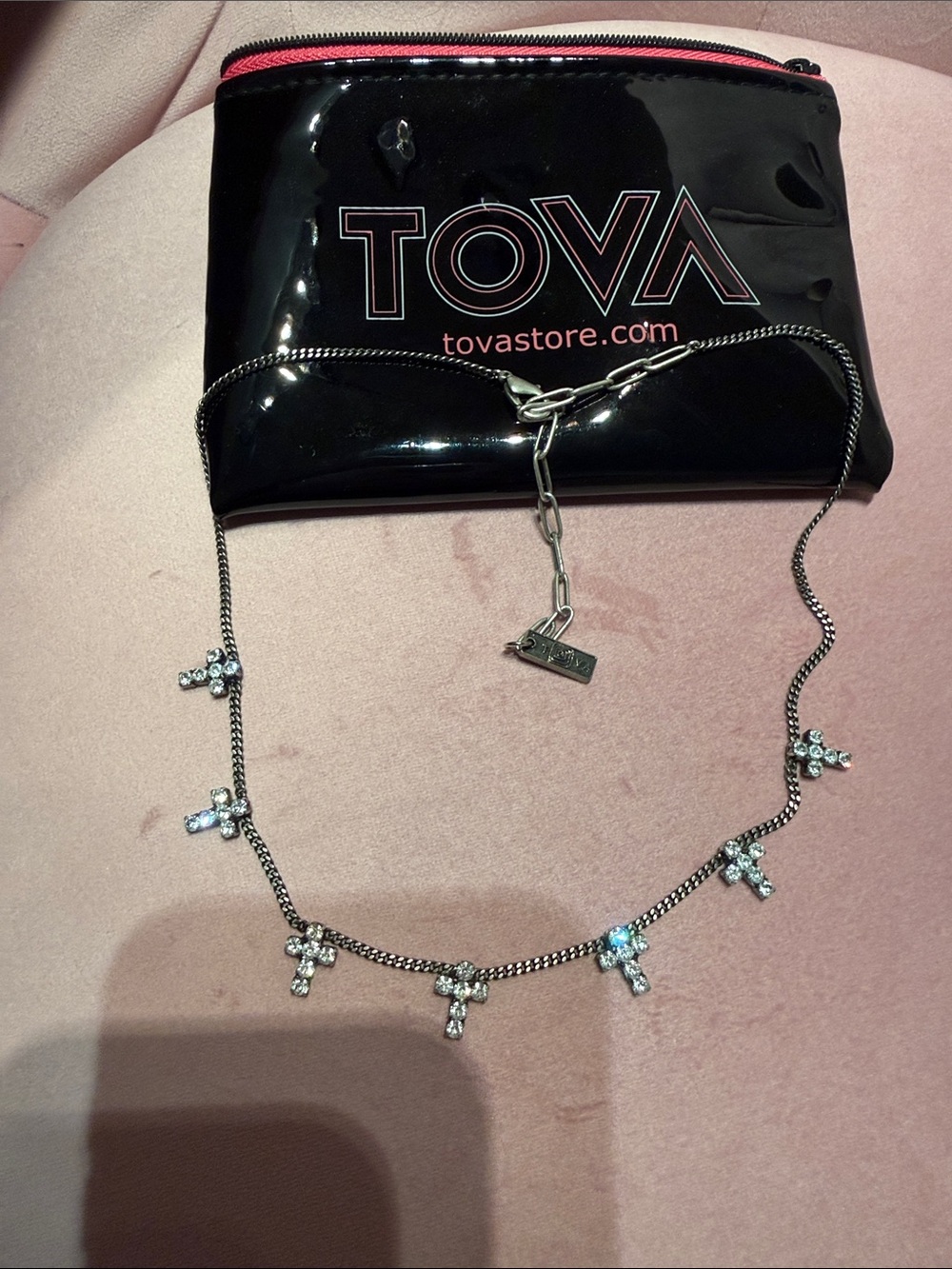 Tova mini crosses necklace